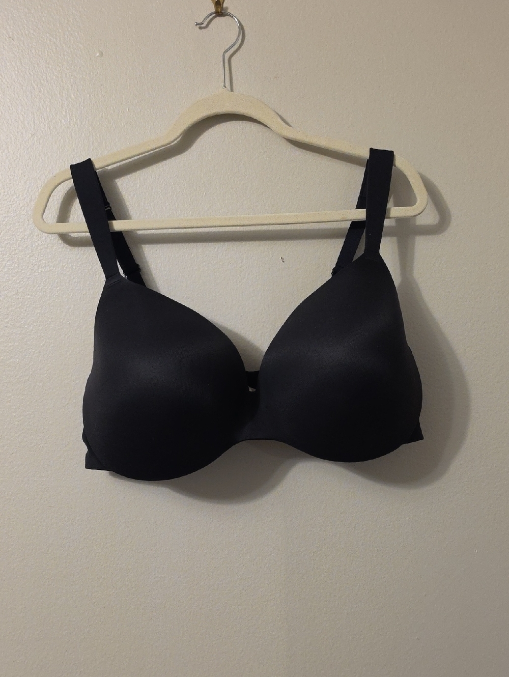 Auden Smooth Balconete Molded Cup Bra - Black Underwire Whit Padding. Size 46C